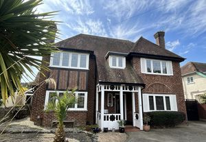 Photo 1- click for photo gallery